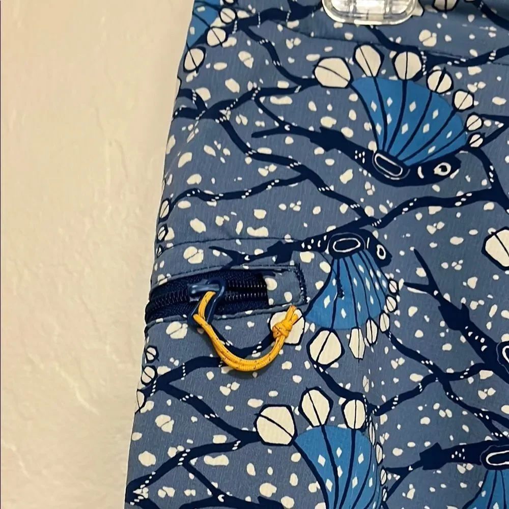 Patagonia Blue Fly Fish Design Swim Trunks Shorts Modern Resort Beach Pool - Picture 4 of 13